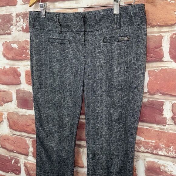 Express Capri Pants Women's Size 8 Black White Abstract Stretchy Logo Trousers - Picture 4 of 9